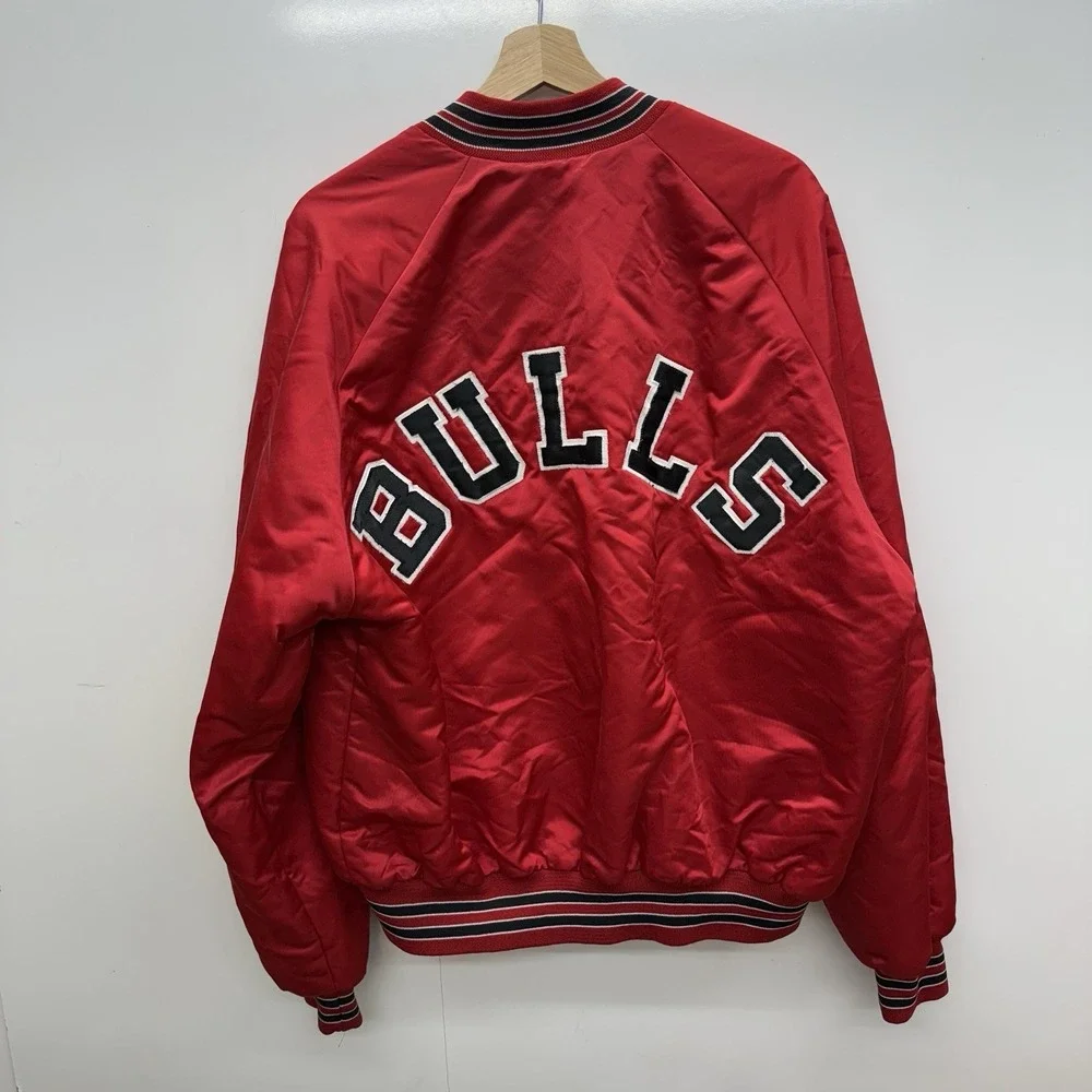 Vintage Chicago Bulls Satin Jacket Mens Extra Large Chalk Line Spellout NBA 90s